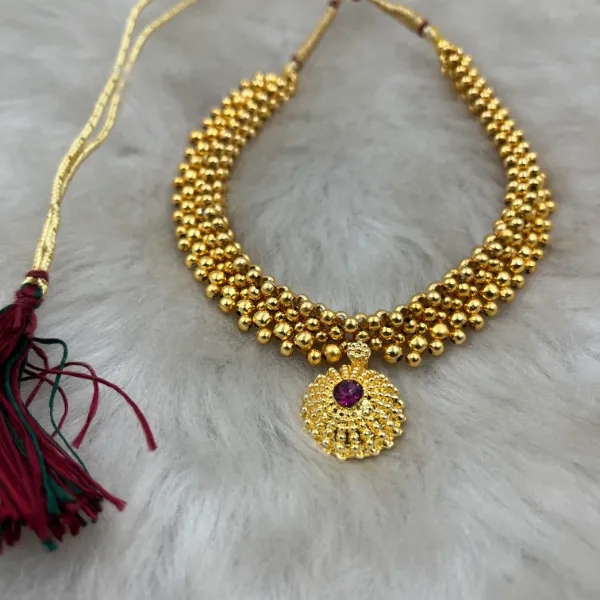 Round Traditional Wedding Maharashtrian Kolhapuri Thushi Necklace Set Jewellery Alloy Necklace