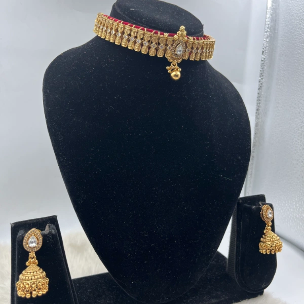 White Diamond Rajwadi necklace set1